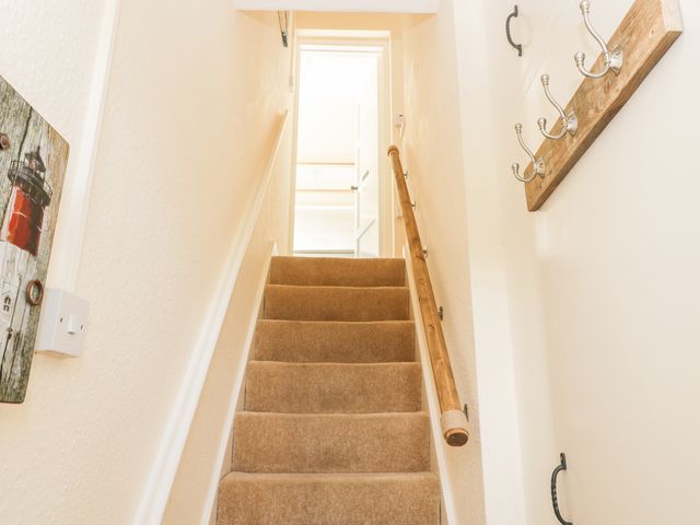 Oak  Lodge - 952196 - photo 3