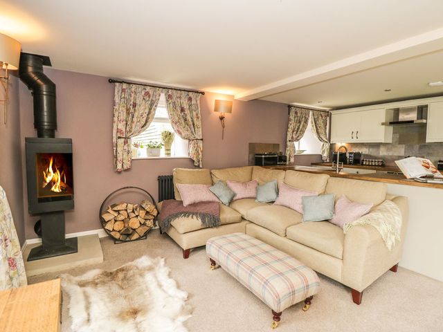 Shawclough Barn - 952337 - photo 4
