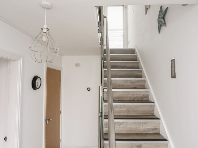 3 Marina View - 953912 - photo 3