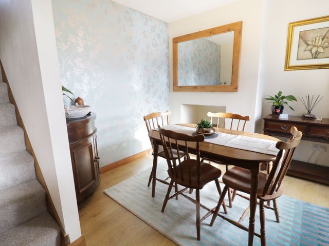 60 Hyfrydle Road - 954034 - photo 5