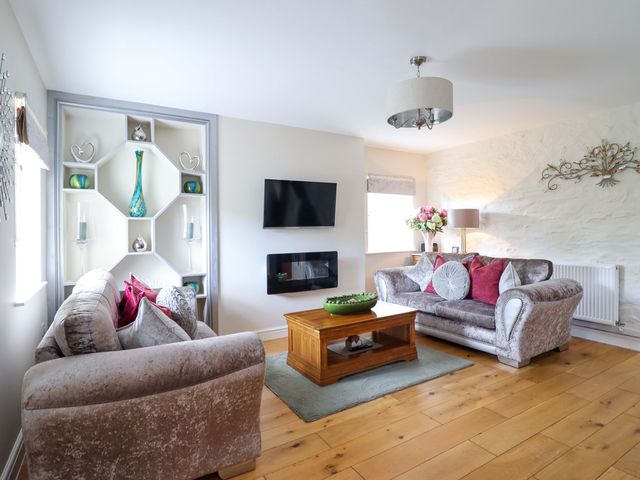 Moelfre Cottage - 954473 - photo 4