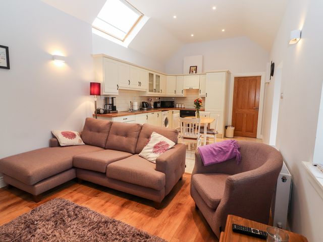 Laharn Cottage - 955565 - photo 4