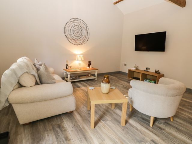 Lowdale Barns West - 956466 - photo 3