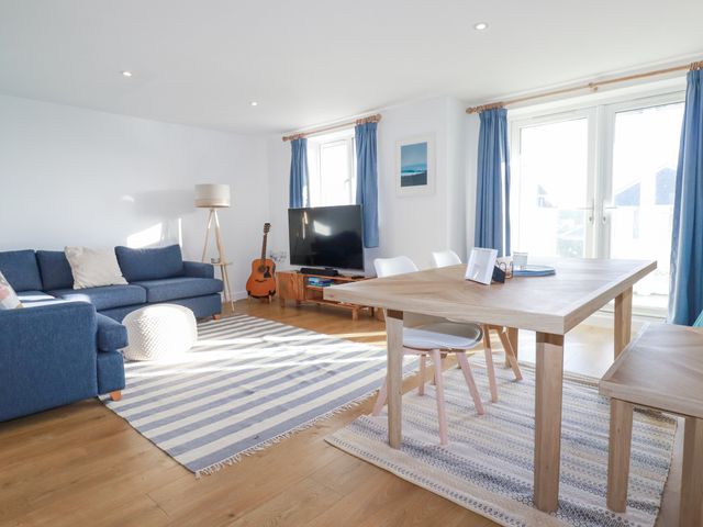Apartment 6 - 958618 - photo 3