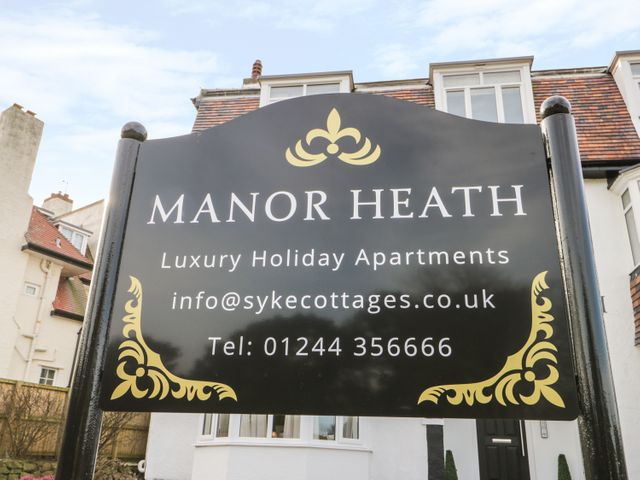 Manor Heath Apartment 3 - 958918 - photo 2