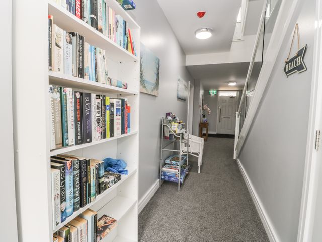 Manor Heath Apartment 4 - 958919 - photo 5