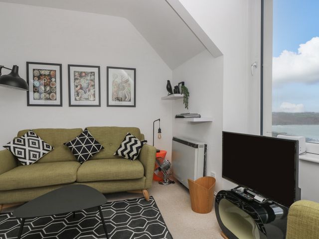 Headland Apt 17 - 959156 - photo 3