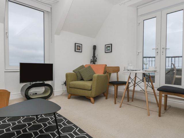 Headland Apt 17 - 959156 - photo 5