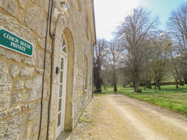 The Coach House - 960233 - photo 2