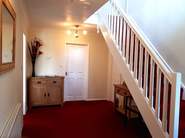 Paddock House - 961334 - photo 3