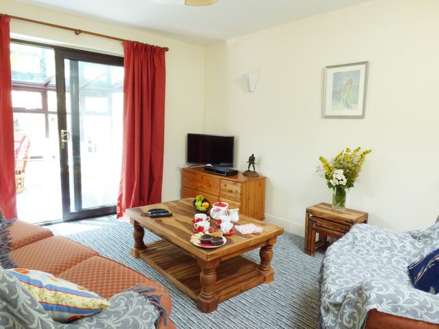 27 Swan Street - 961454 - photo 2
