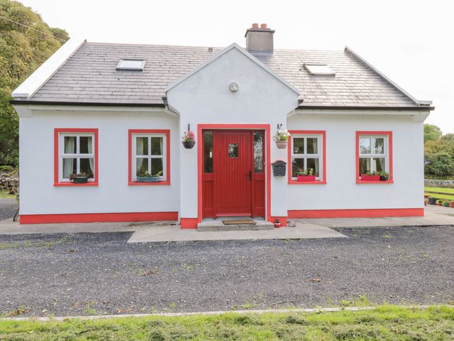Lough Mask Road Fishing Cottage - 962060 - photo 3
