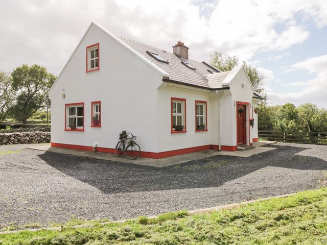 Lough Mask Road Fishing Cottage - 962060 - photo 2