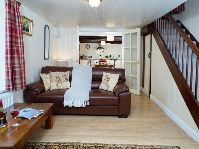 3 Horse Pool Road - 962573 - photo 4