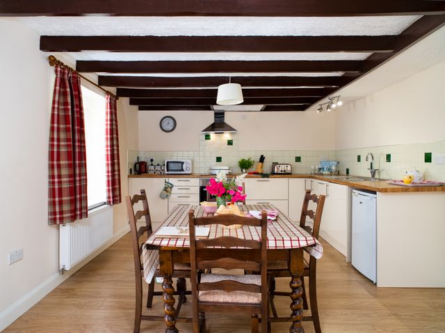 3 Horse Pool Road - 962573 - photo 5