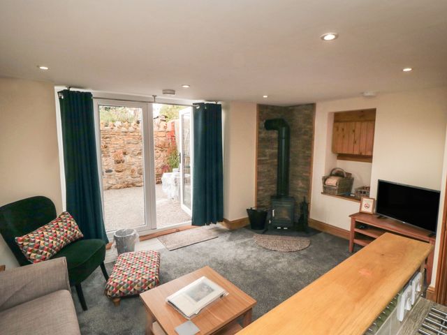Crumble's Hideaway - 963205 - photo 3