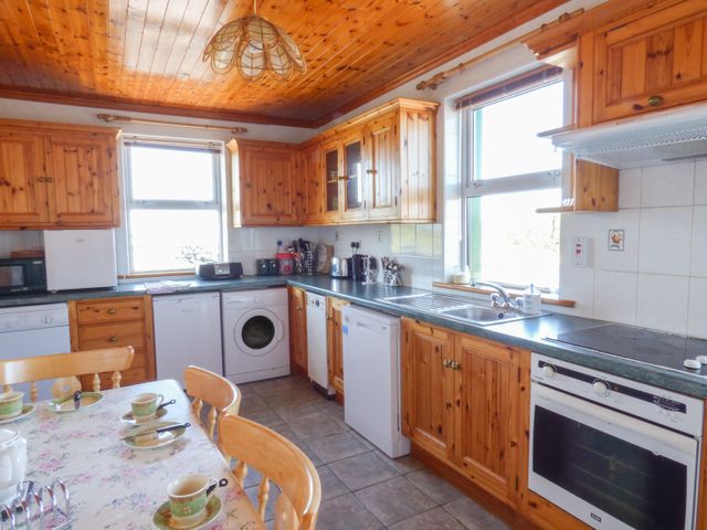 Seaview Cottage - 963565 - photo 5