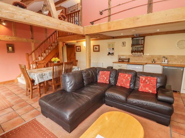 The Old Stables - 963602 - photo 3