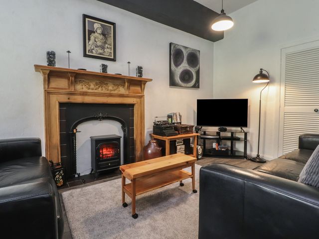 2 Riverside Walk - 965084 - photo 4