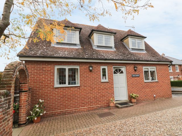 The Lodge off High Street - 965750 - photo 2