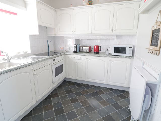 Trigfa Cottage - 967081 - photo 5