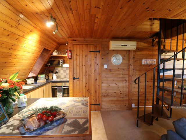 Rose Lodge - 967741 - photo 4