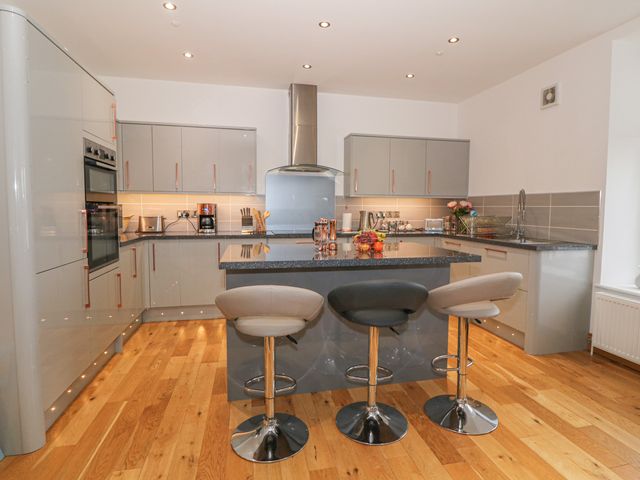 Bryn Mel Apartment - 968093 - photo 5