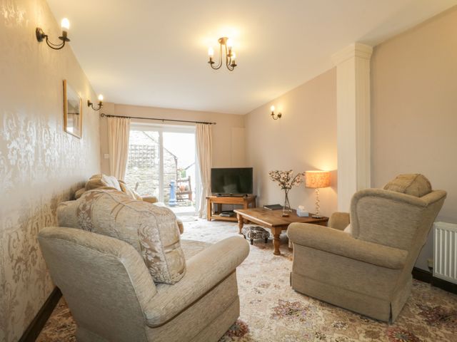 Springarth Cottage - 972245 - photo 3