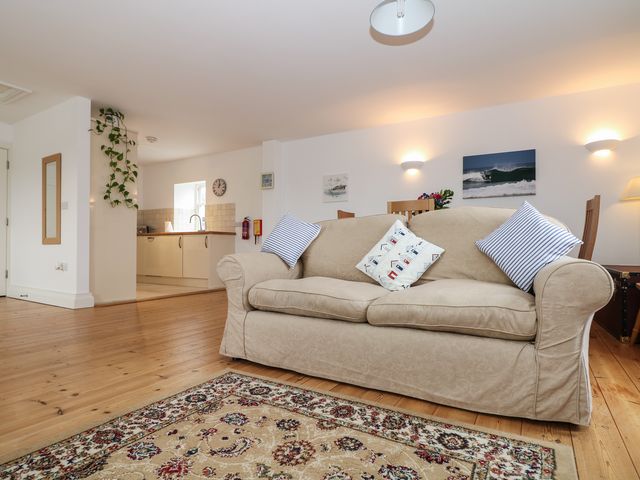 The Penthouse - 972699 - photo 3