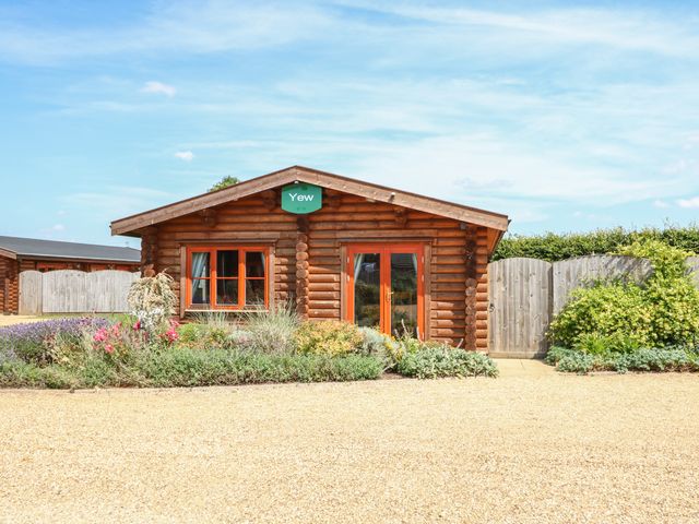 Yew Lodge - 972993 - photo 3