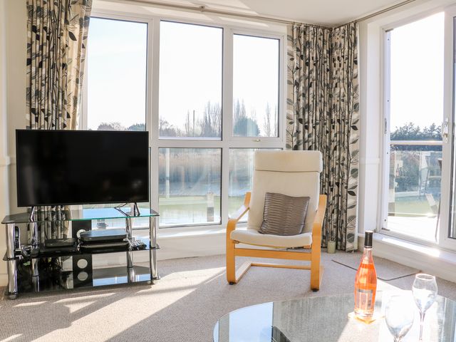 17 The Boathouse - 973784 - photo 3