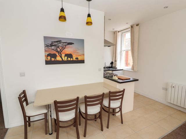 Flat 2 - 975334 - photo 5