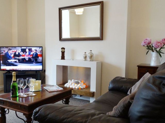 2 Carlton Mews - 976014 - photo 3