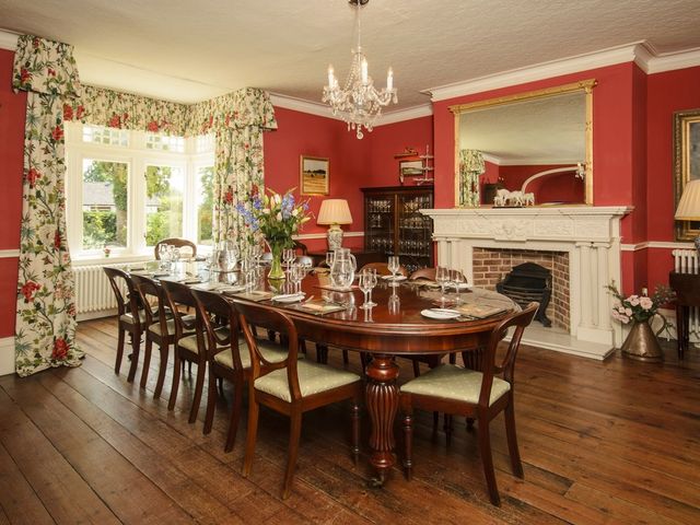 Abbots Manor - 976039 - photo 3