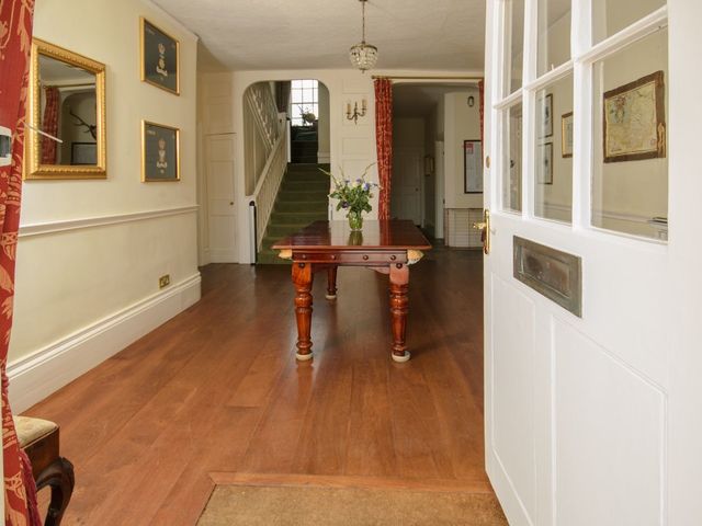 Abbots Manor - 976039 - photo 4