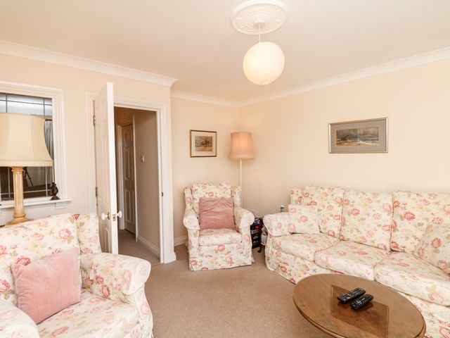 6 Lyme Mews - 976055 - photo 4