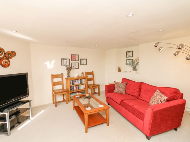 West Henstill House - 976089 - photo 3