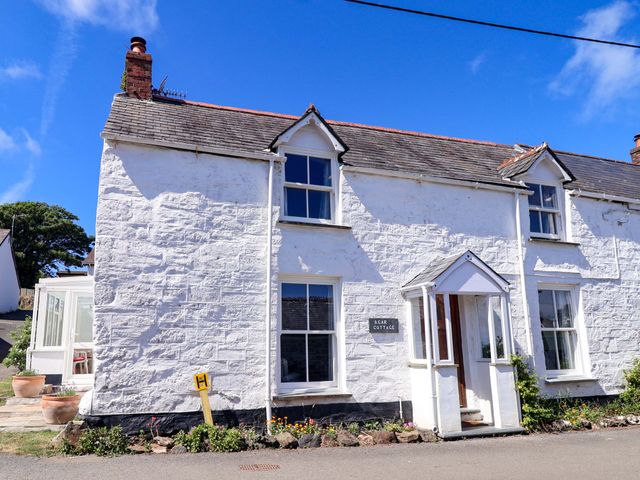 A house exterior with a garden at Agar Cottage, Trelights, near Port Isaac