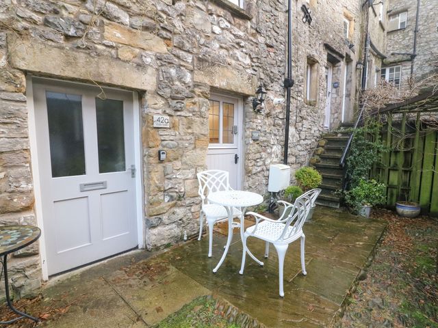Courtyard Cottage - 977178 - photo 2