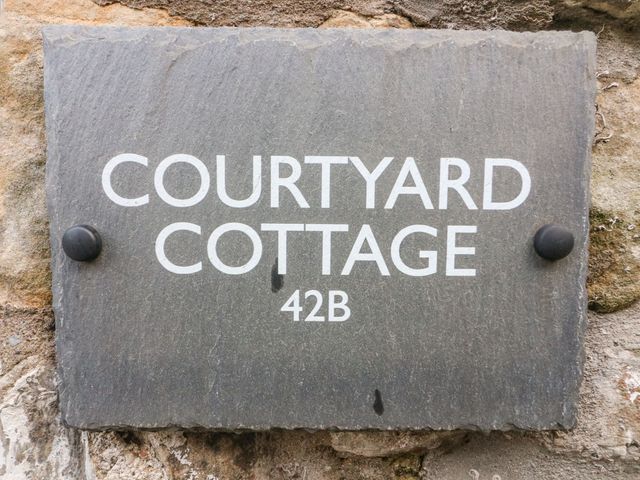 Courtyard Cottage - 977178 - photo 4