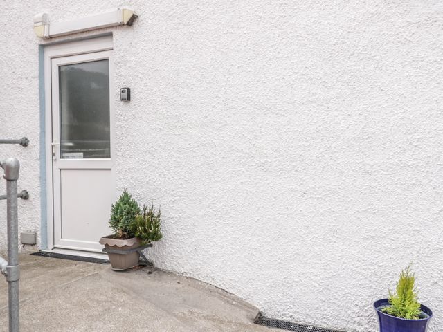 2 Park Nook Close - 977537 - photo 2