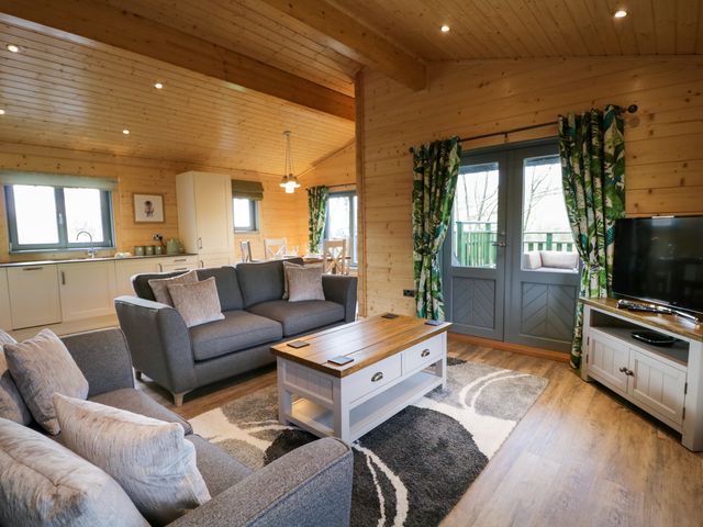 Oak Lodge - 977687 - photo 4