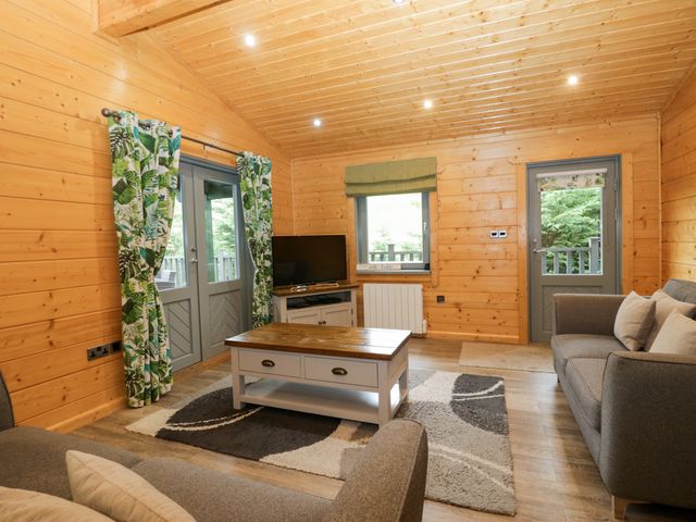 Oak Lodge - 977687 - photo 4
