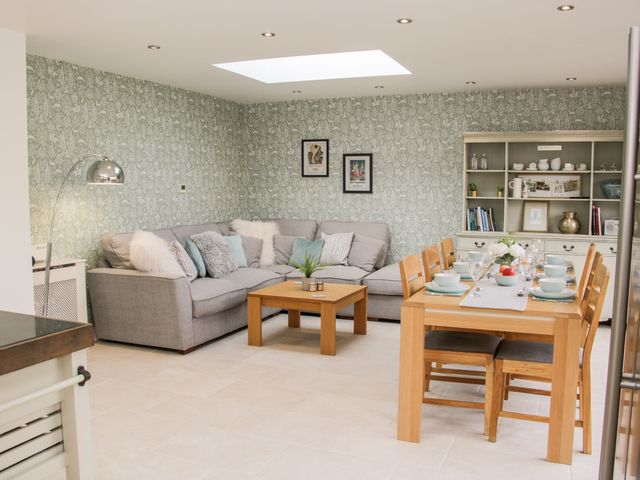 Cornerways - 979017 - photo 3