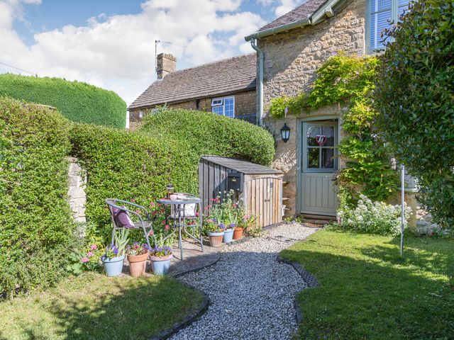 Puffitts Cottage - 979435 - photo 2