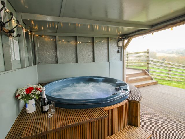 Shepherds Cabin at Titterstone | Hot Tub & Dog-Friendly near Ludlow - 981606 - photo 2