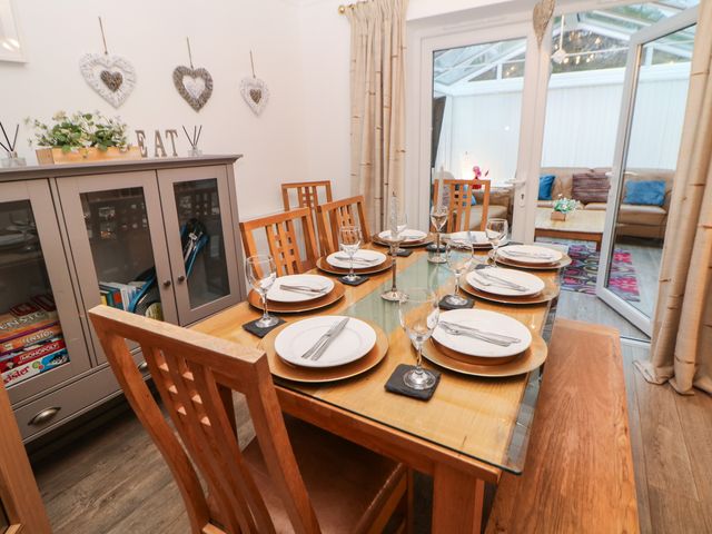 2 Carr Farm Close - 981709 - photo 5