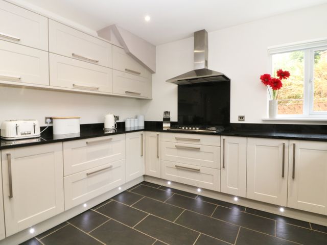 The Moorings - 982536 - photo 5