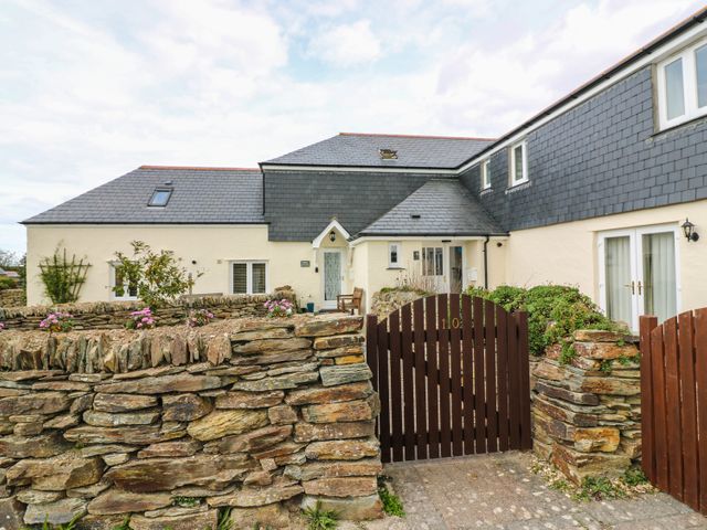 Padstow Holiday Cottages | Padstow Accommodation | Cornish Cottage ...