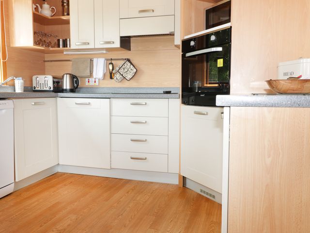 Oak Lodge - 983740 - photo 4